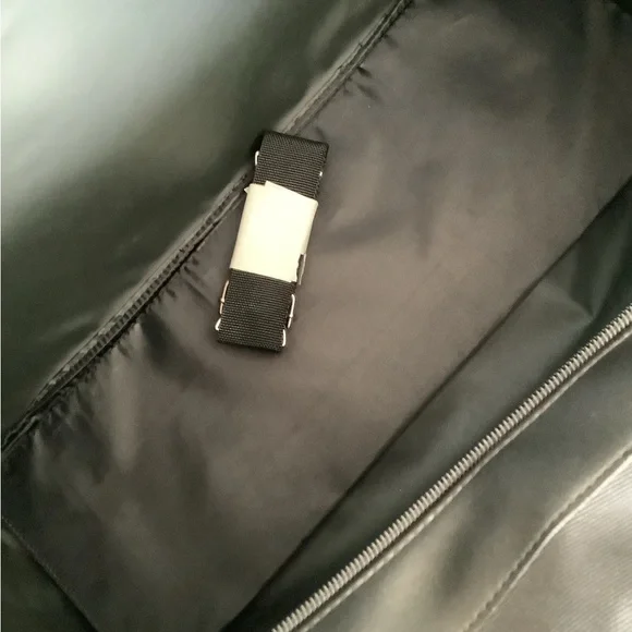 Large Calvin Klein duffel bag NEW 🖤
